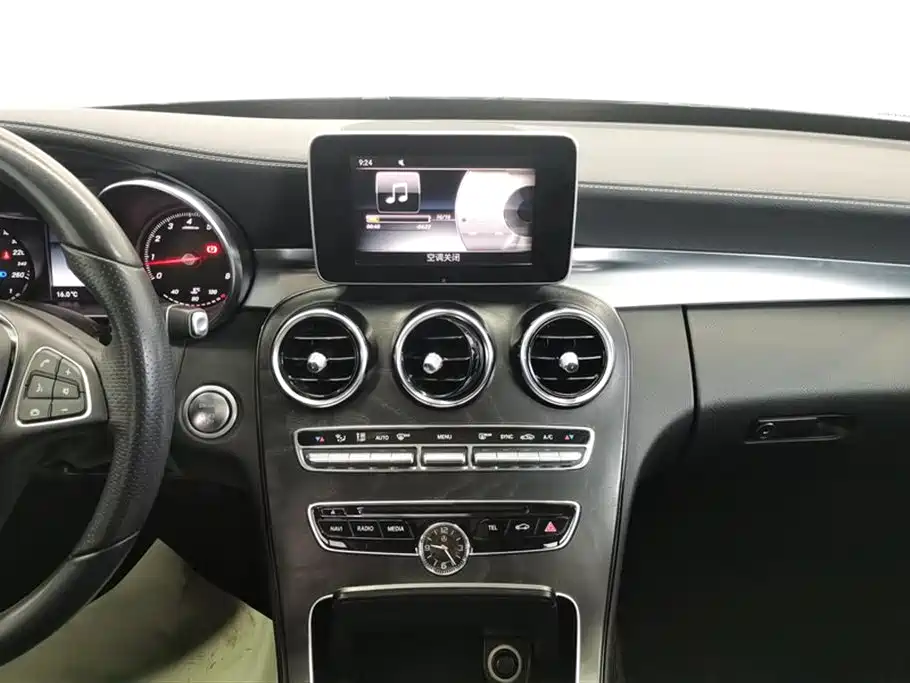 Mercedes-Benz C-Class 2017 — фото 13