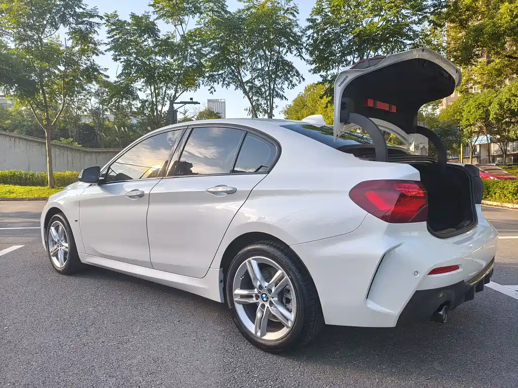 BMW 1 Series 2023