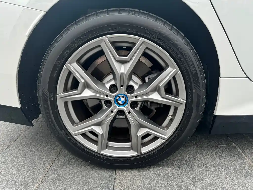 BMW i3 2024 — фото 11