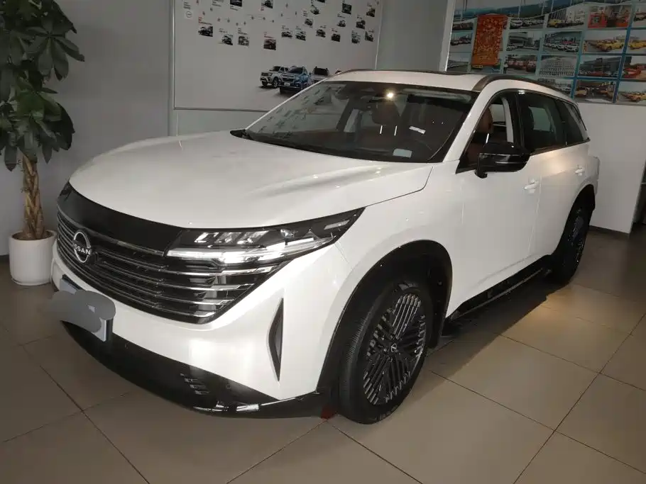 Nissan Teramont 2024