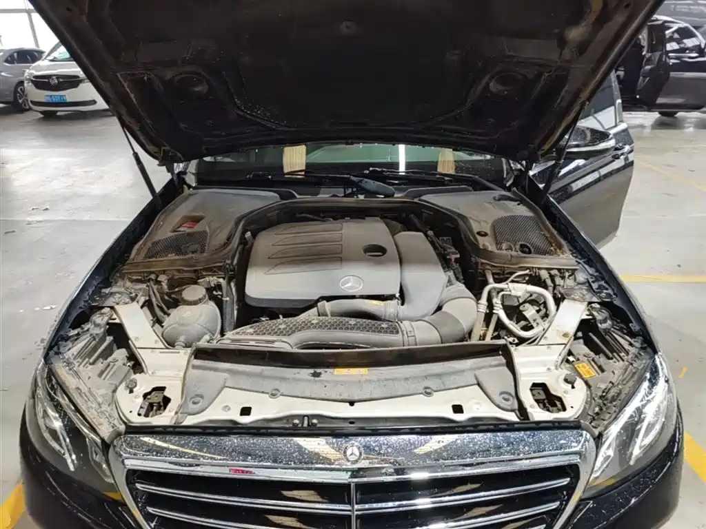 Mercedes-Benz E-Class 2020 — фото 20
