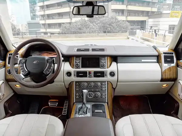 Land Rover Range Rover 2012