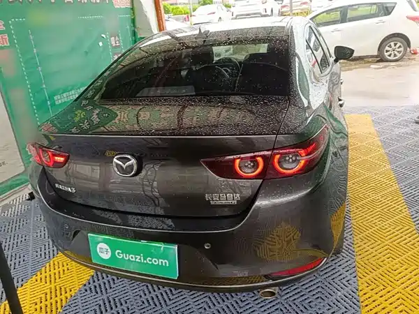 Mazda 3 Axela 2020