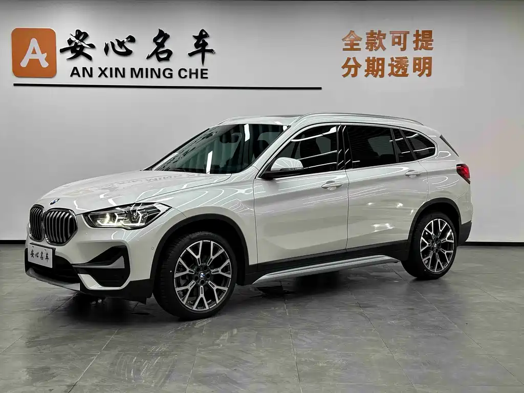 BMW X1 2019 — фото 1