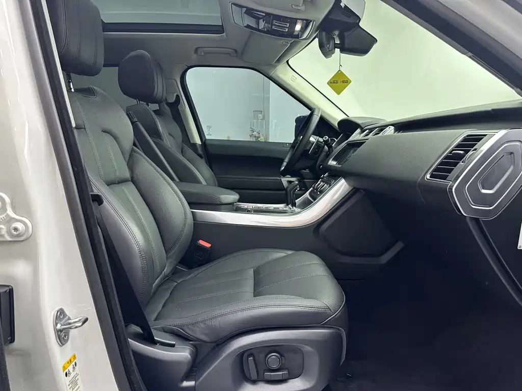 Land Rover Sport 2017 — фото 12