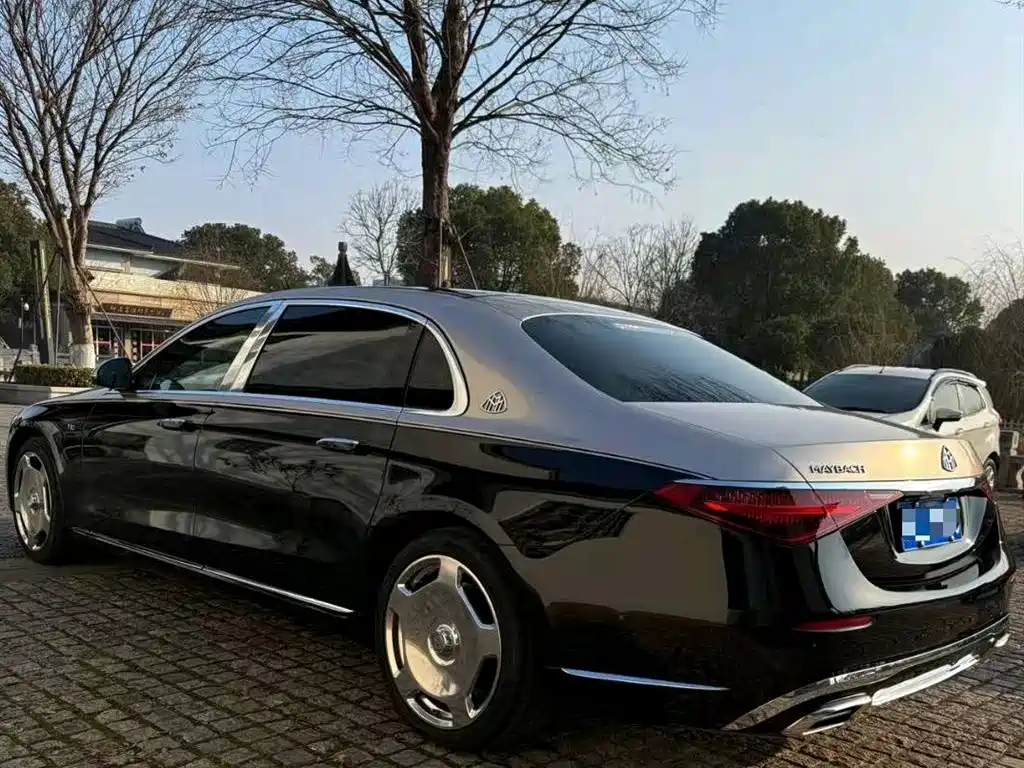 Mercedes-Benz S-Class 2023