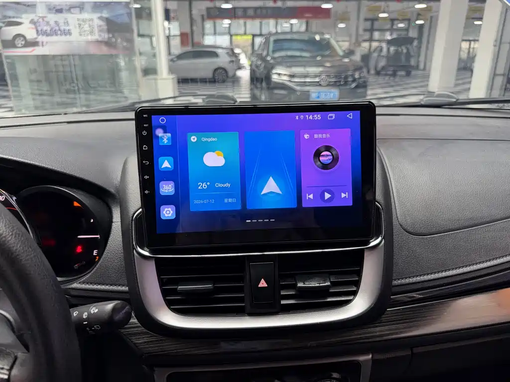 Toyota Yaris L 2022 — фото 13