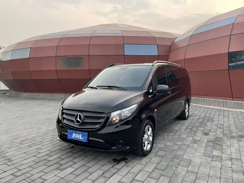 Mercedes-Benz Vito 2017 — фото 1