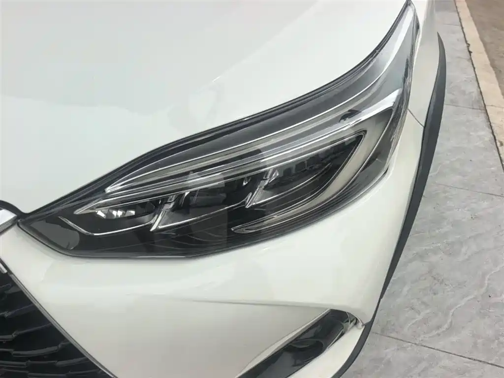 Toyota Yaris L 2020 — фото 24