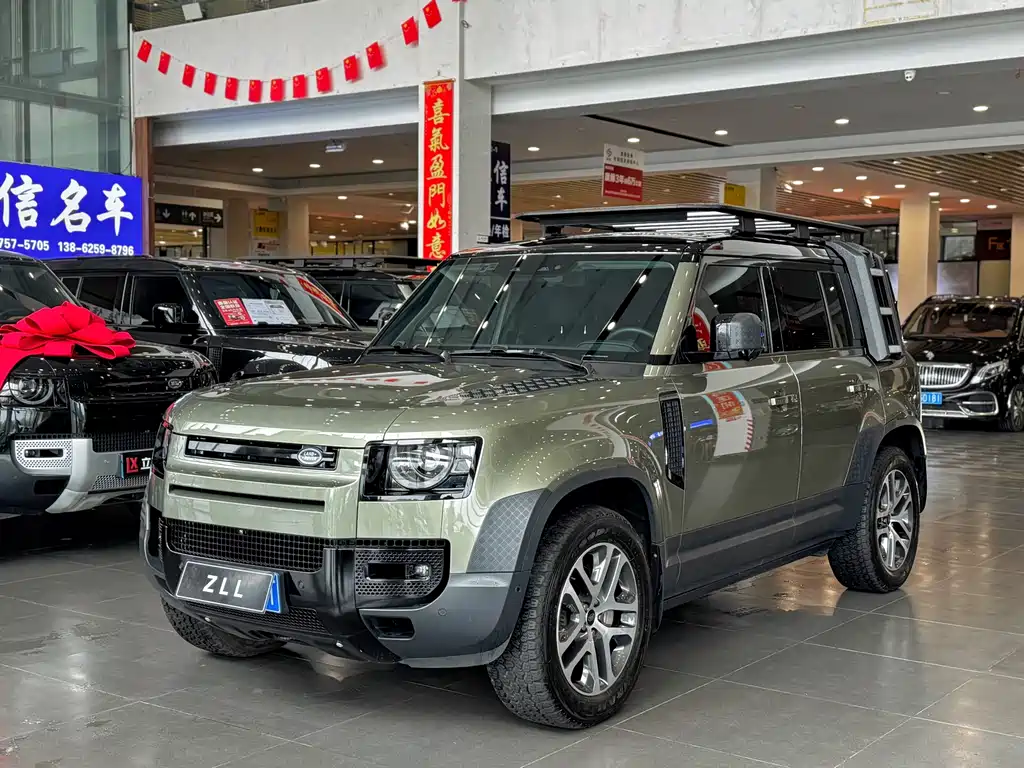 Land Rover Defender 2023 — фото 1