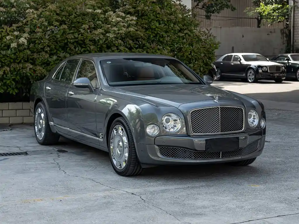 Bentley Mulsanne 2015 — фото 3