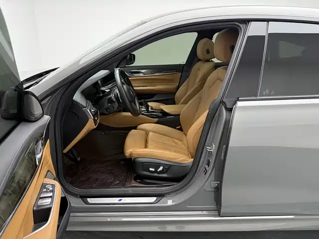 BMW 6 Series GT 2021 — фото 13