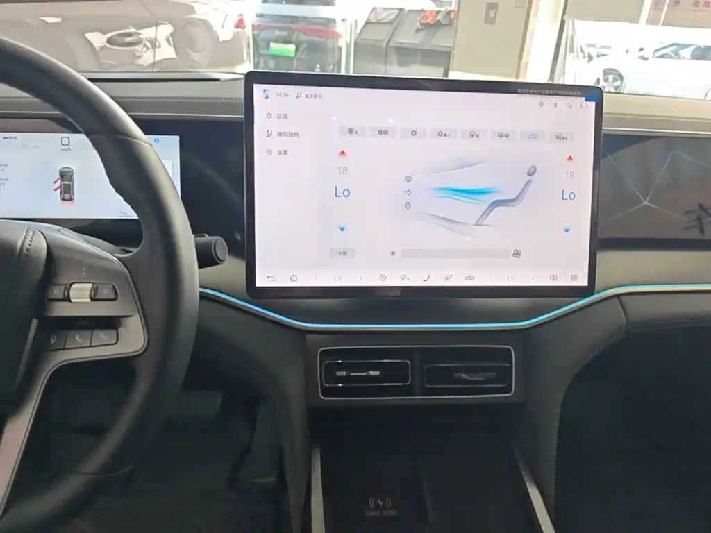 BYD Song L DM-i 2025 — фото 13
