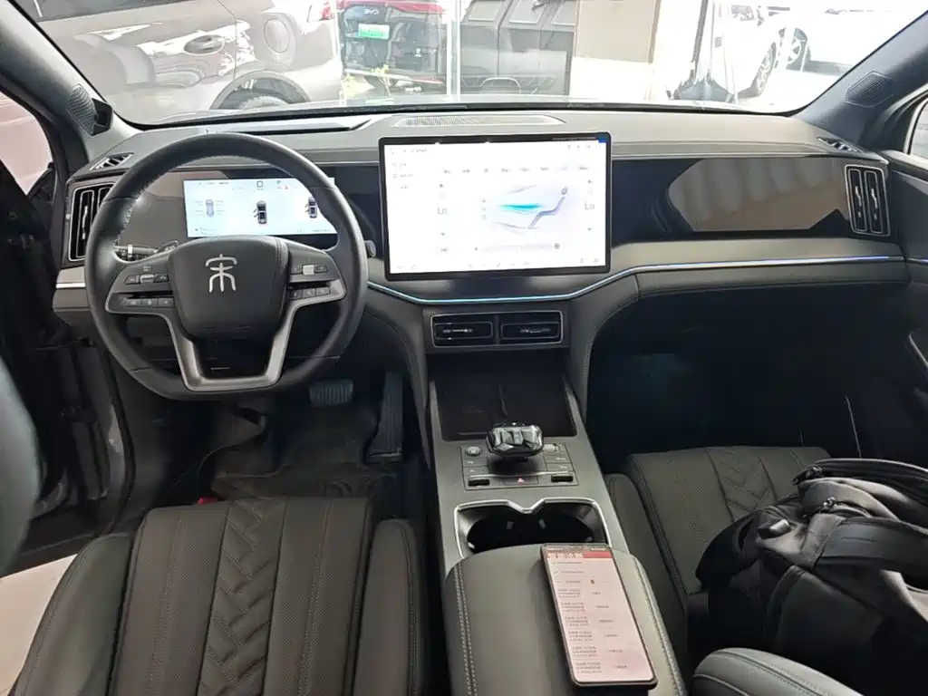 BYD Song L DM-i 2025 — фото 10