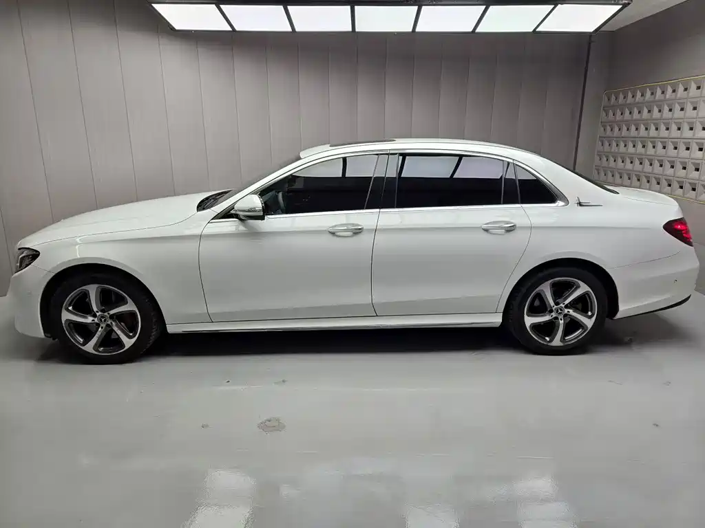 Mercedes-Benz E-Class 2017 — фото 2