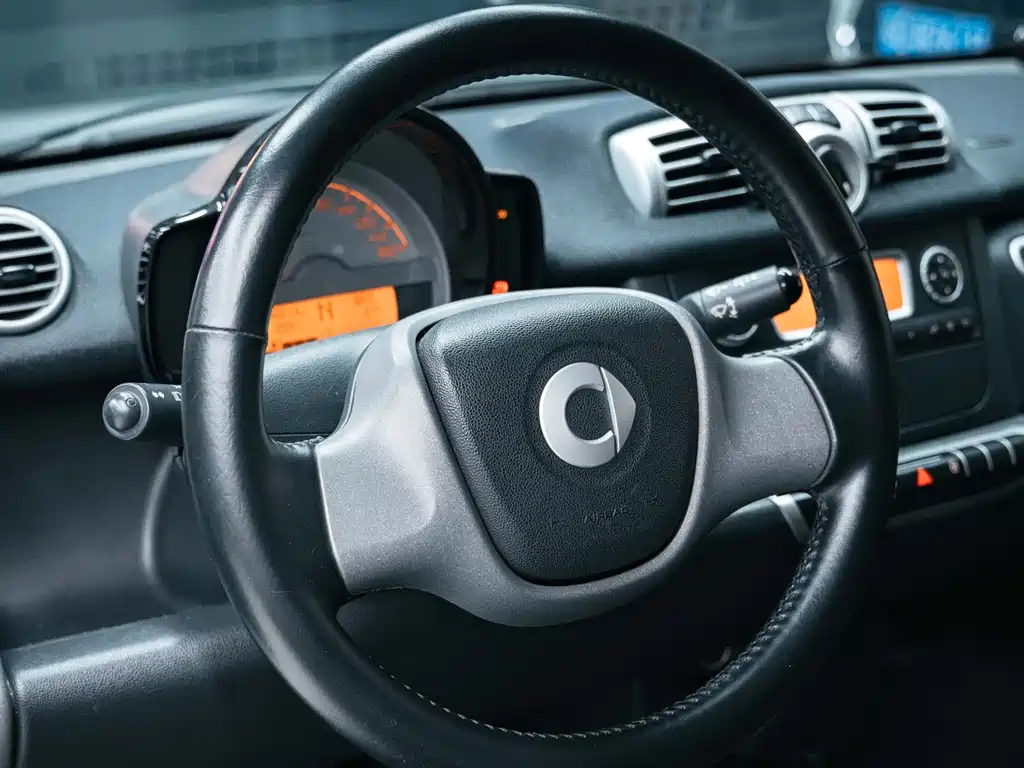smart Fortwo 2013 — фото 14