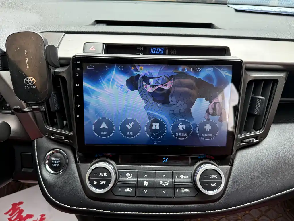 Toyota RAV4 2019 — фото 14