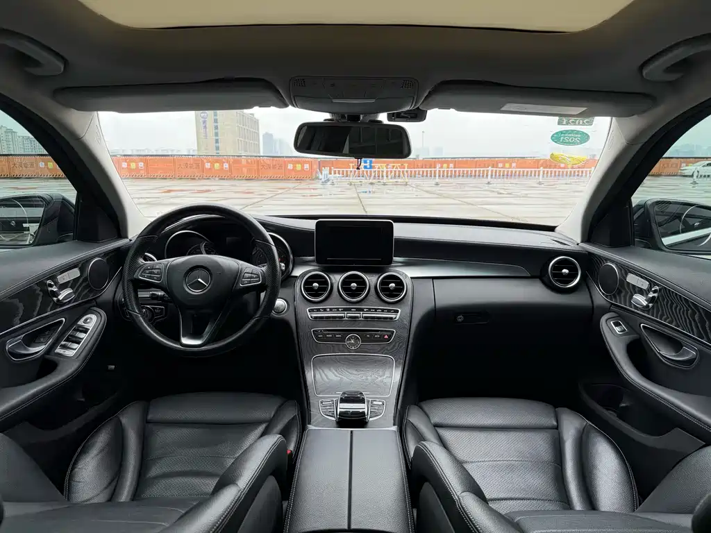 Mercedes-Benz C-Class 2017 — фото 15