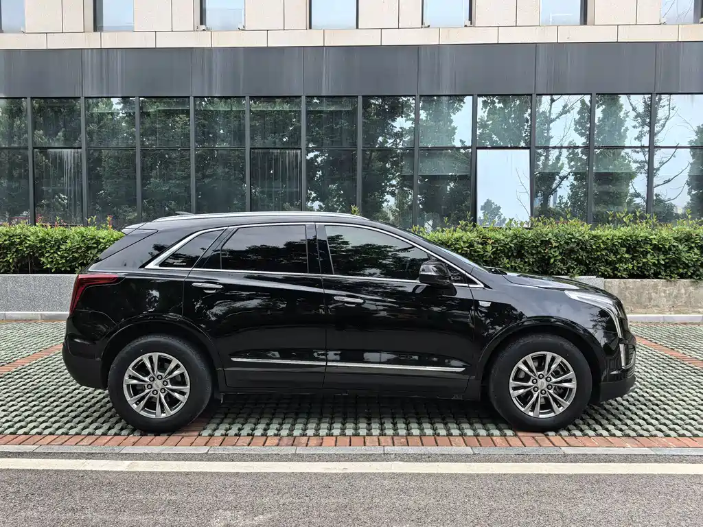 Cadillac XT5 2020 — фото 4