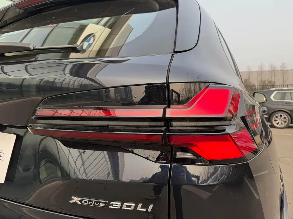 BMW X5 2025 — фото 10