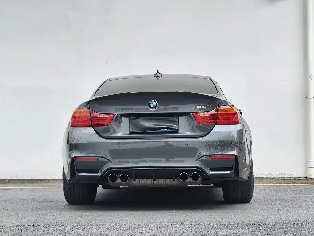 BMW M4 2018 — фото 16