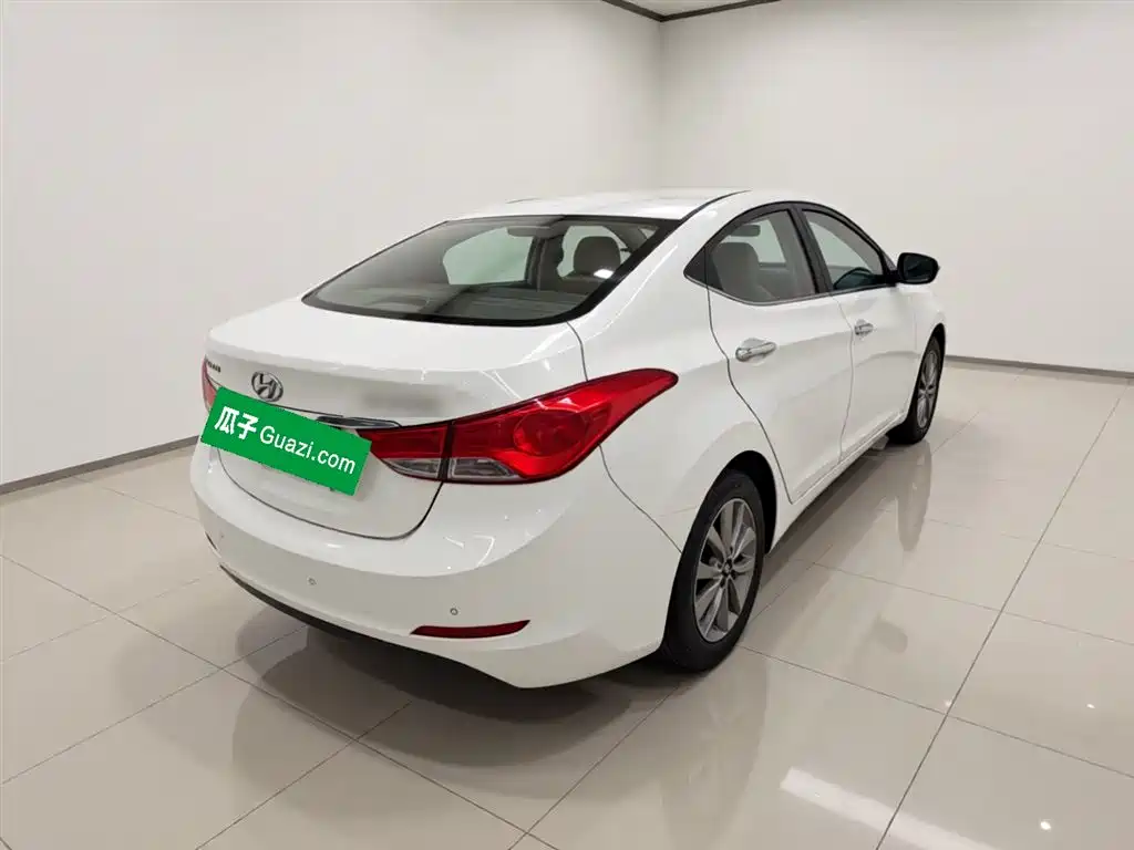 Hyundai Elantra Langdong 2015 — фото 4