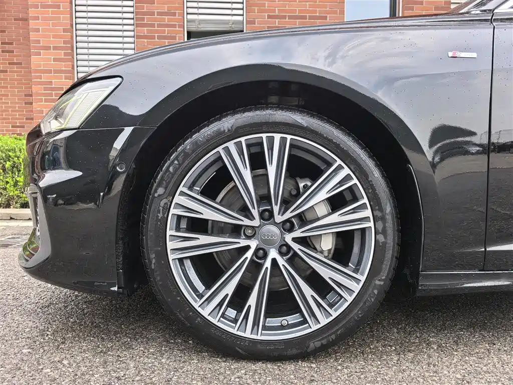 Audi A6L 2021 — фото 13