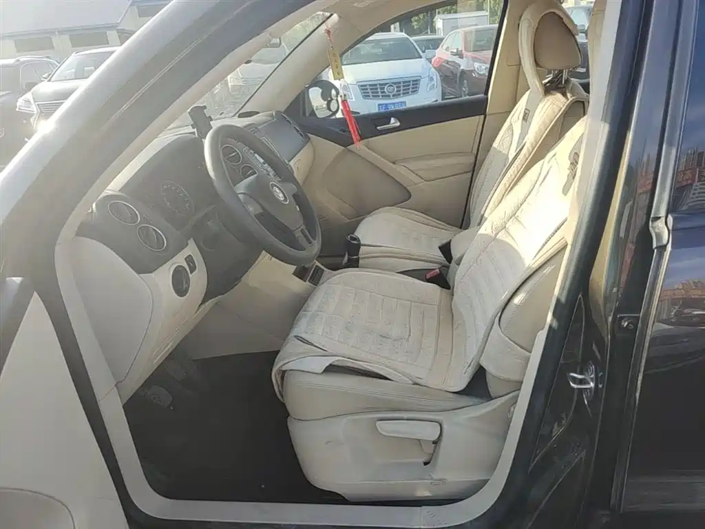 Volkswagen Tiguan 2015 — фото 15