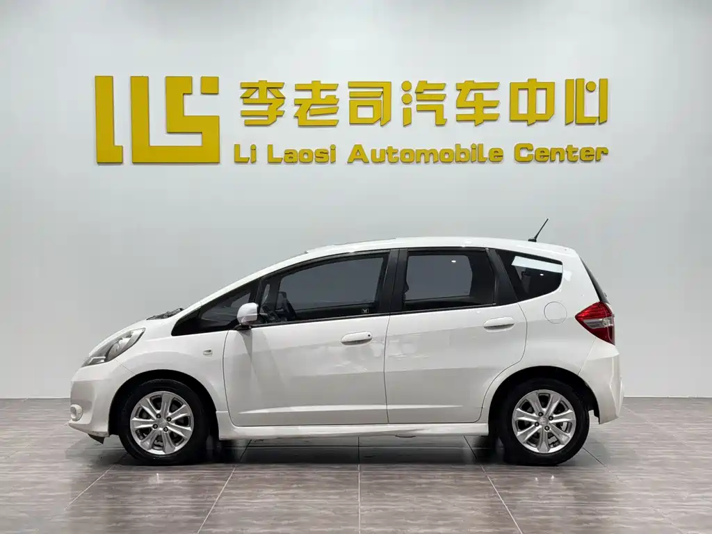 Honda Fit 2013 — фото 4