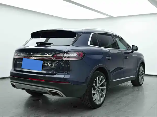 Lincoln Nautilus 2022