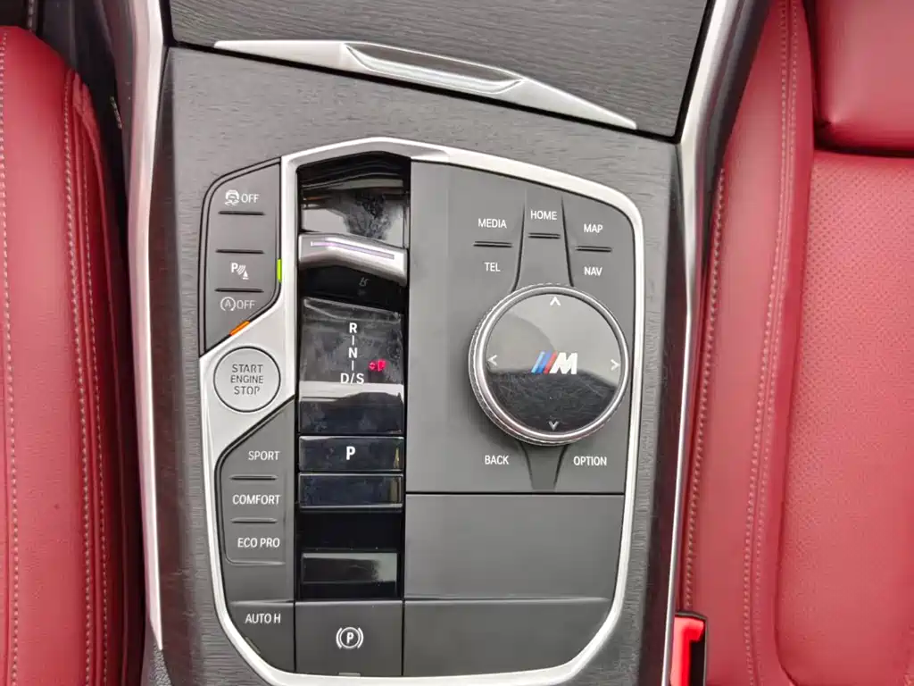 BMW 3 Series 2023 — фото 10