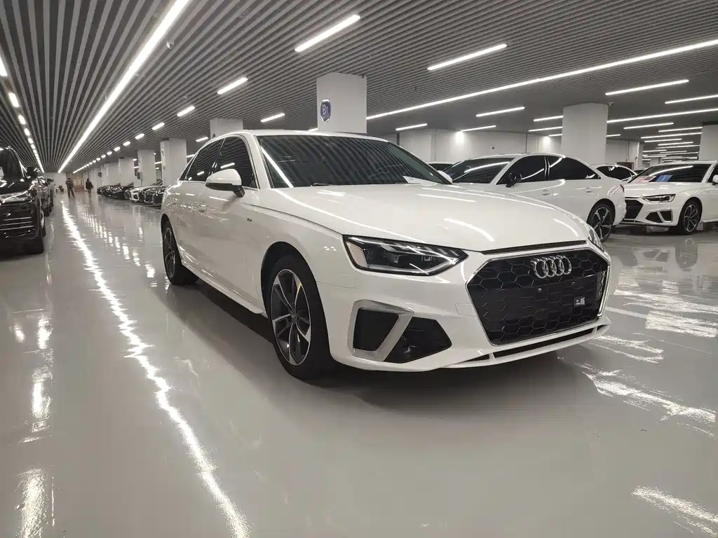 Audi A4L 2021 — фото 3