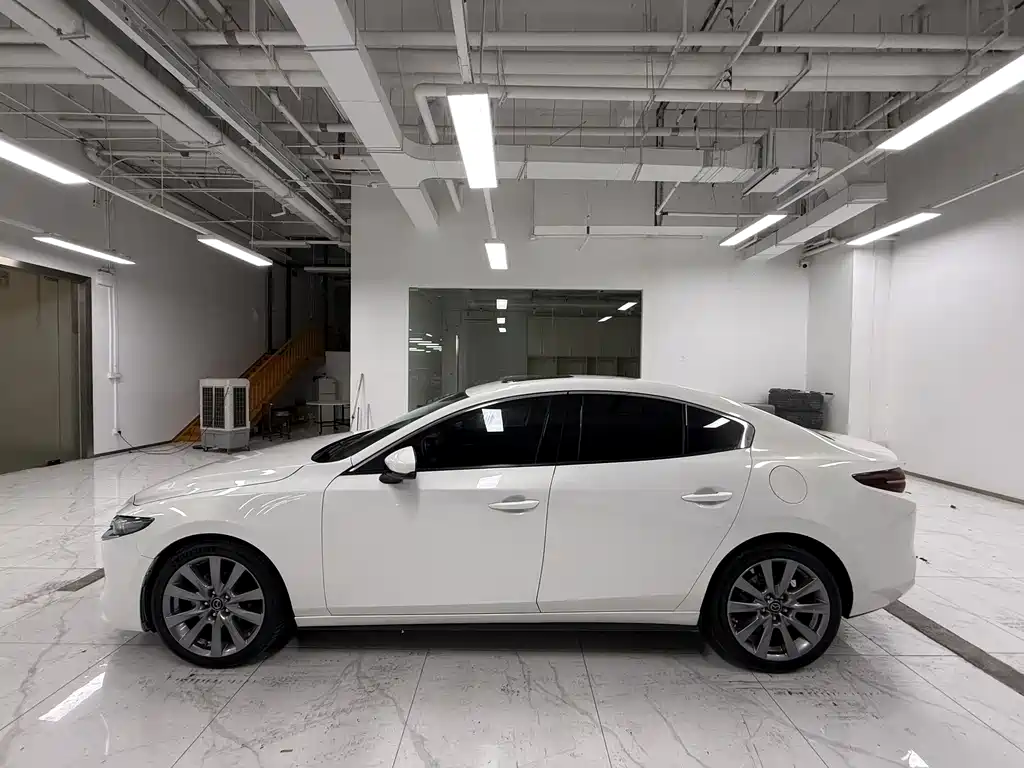 Mazda 3 Angkesela 2021