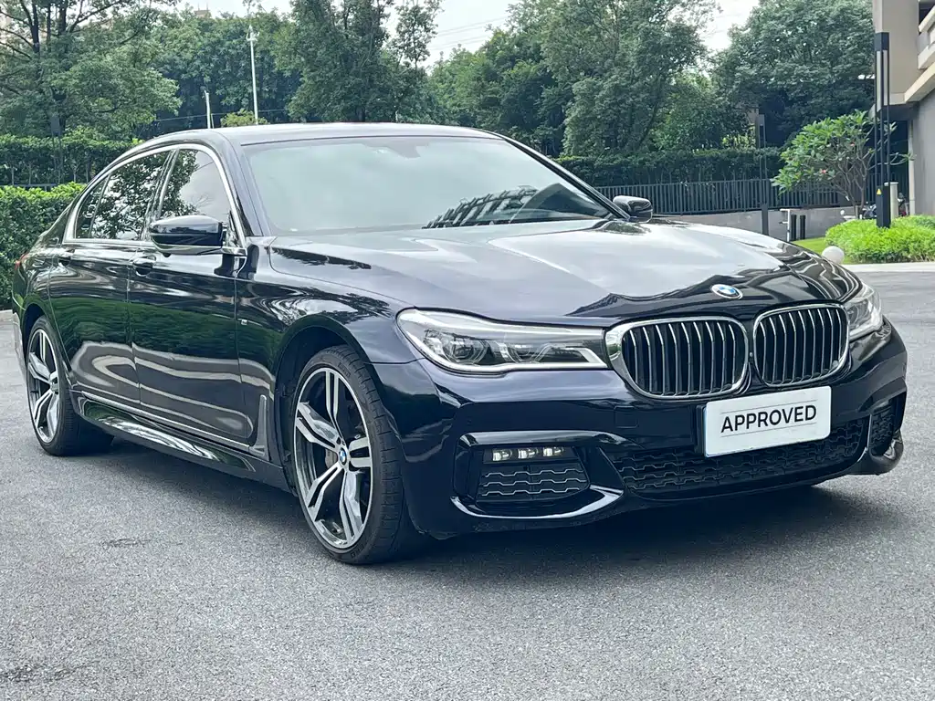 BMW 7 Series 2018 — фото 3