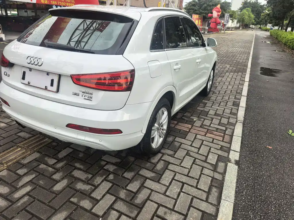 Audi Q3 2015 — фото 4
