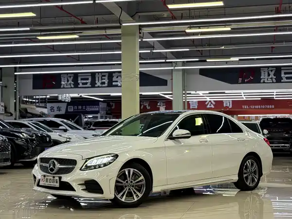 Mercedes-Benz C-Class 2021