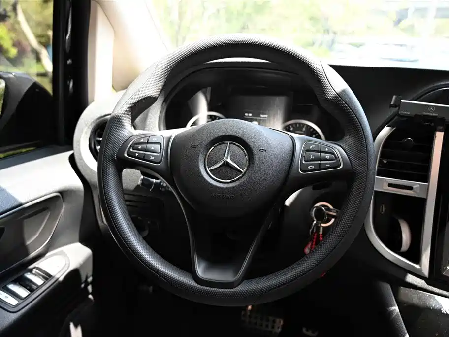 Mercedes-Benz Vito 2021 — фото 12
