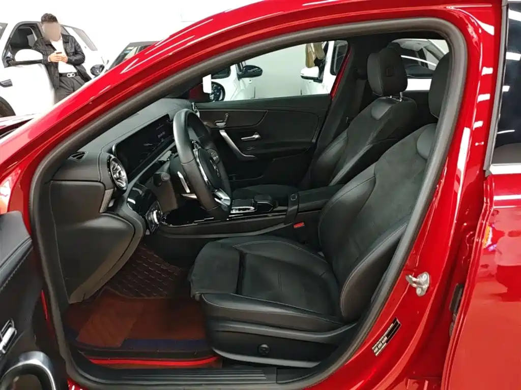 Mercedes-Benz A-Class 2020 — фото 15