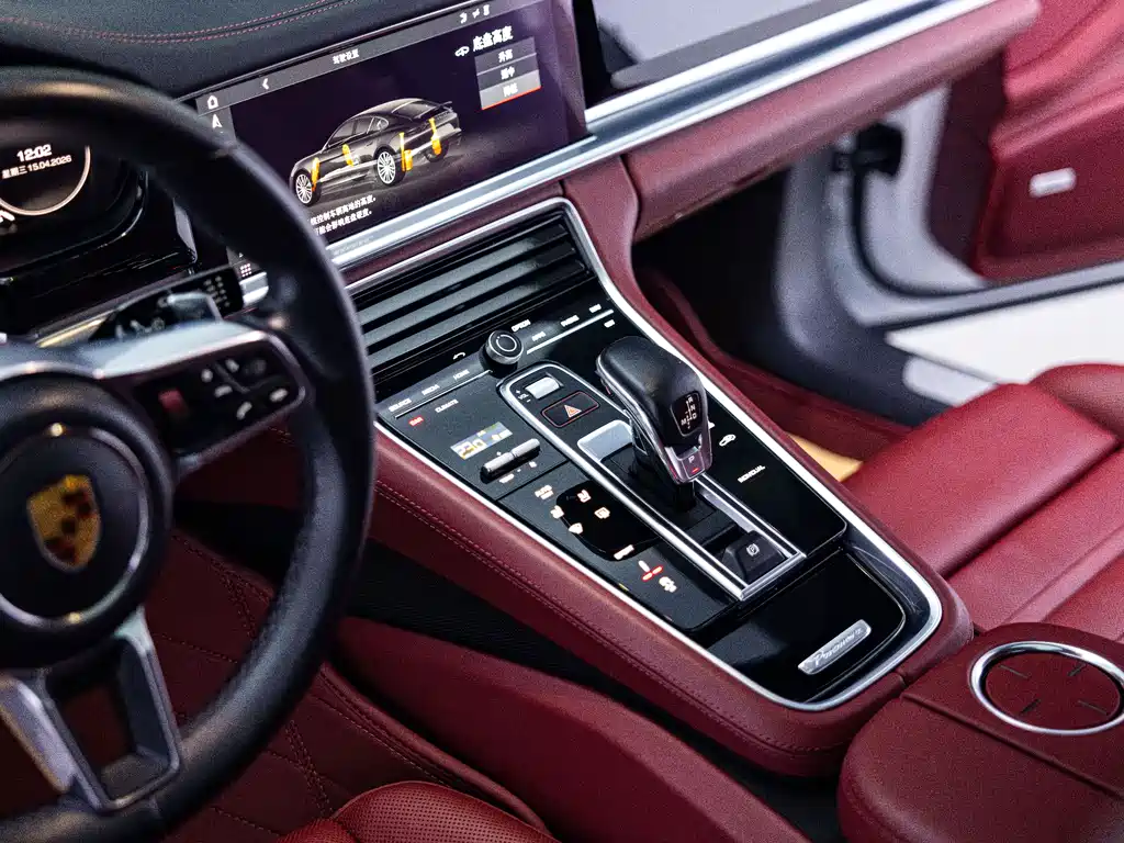 Porsche Panamera 2019 — фото 11