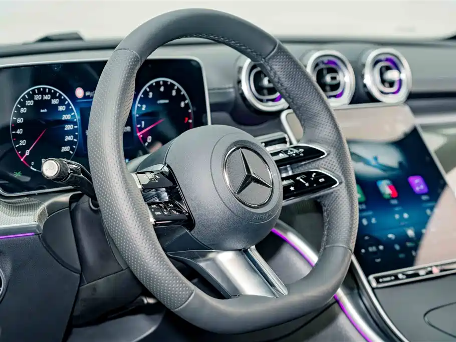 Mercedes-Benz C-Class 2026 — фото 9
