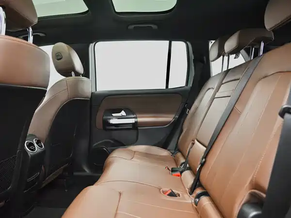 Mercedes-Benz GLB 2024