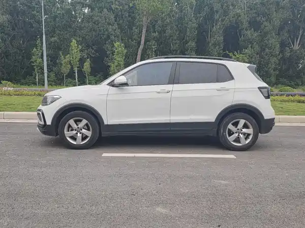 Volkswagen T-Cross 2023