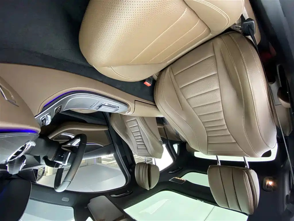 Mercedes-Benz E-Class 2020 — фото 10