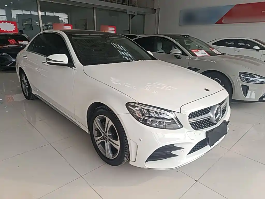 Mercedes-Benz C-Class 2021