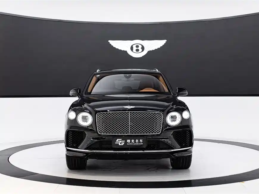 Bentley Bentayga 2021 — фото 2