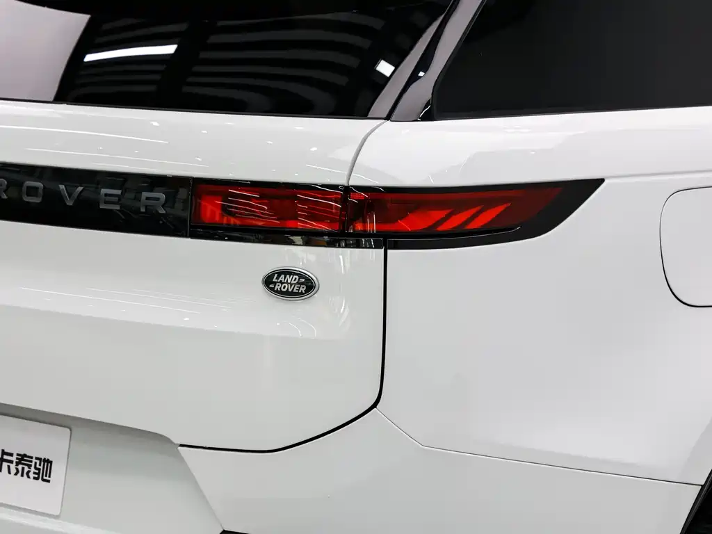 Land Rover Range Rover Sport 2026 — фото 9