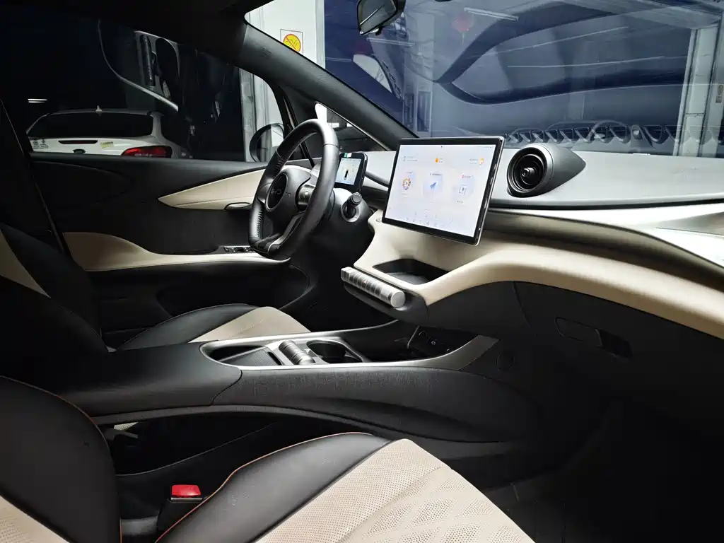 BYD Dolphin 2025 — фото 10