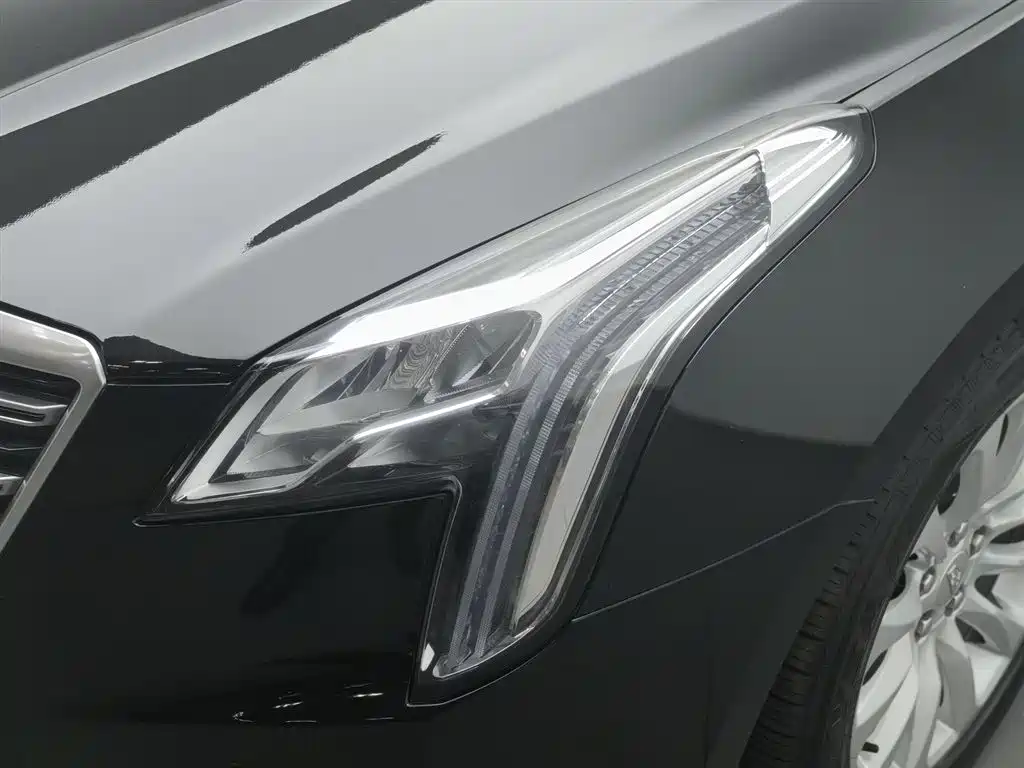 Cadillac XTS 2018 — фото 7