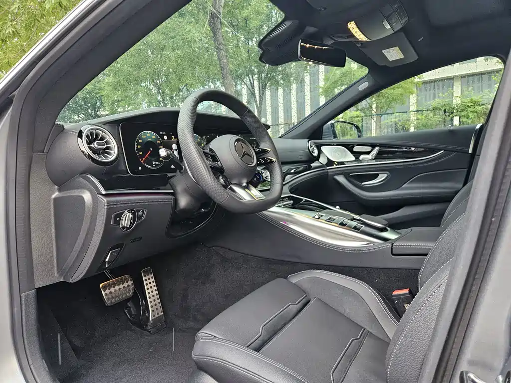 Mercedes-Benz AMG GT 2024