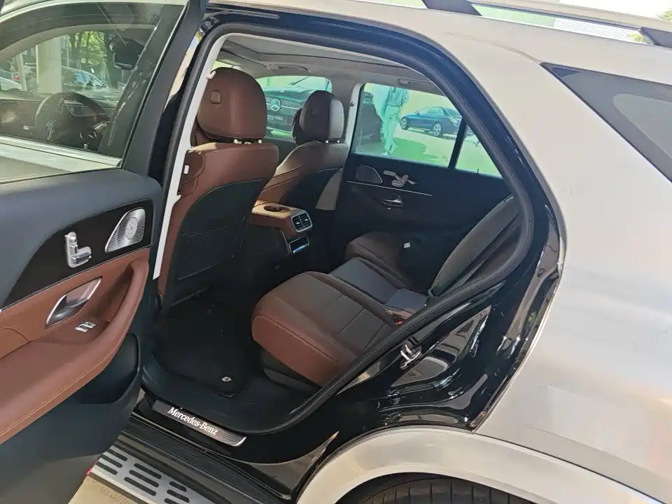 Mercedes-Benz GLE 2025